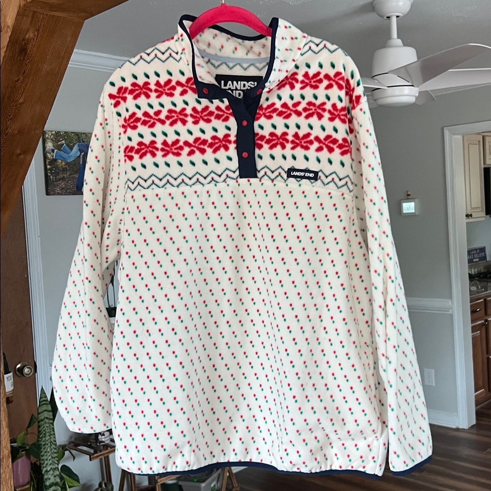 Lands' End Heritage Fleece Snap-Neck Pullover in Poinsettia Print